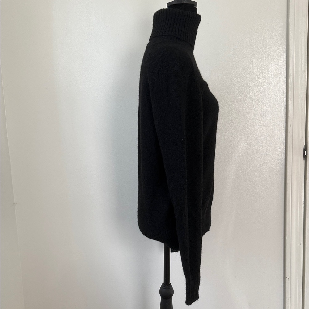 Quince Classic Black Knit Sweater - Picture 8 of 12